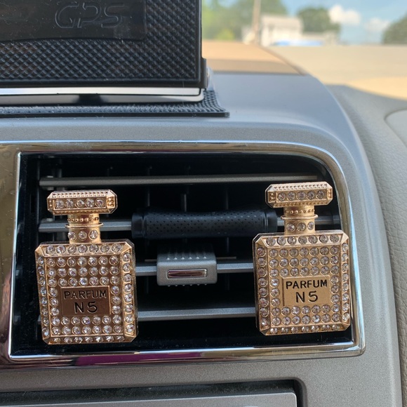 Parfum N5 Automobile Vent Clip - Picture 9 of 9